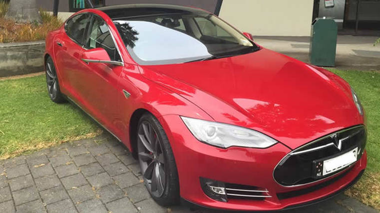 First Tesla S owner in NZ