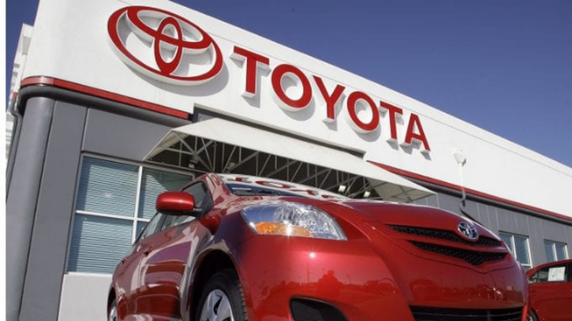 Autofile News / Toyota world’s top car seller