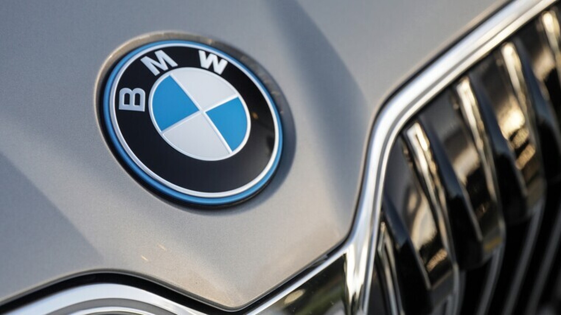 Autofile - News / Recall on BMWs ex-Japan
