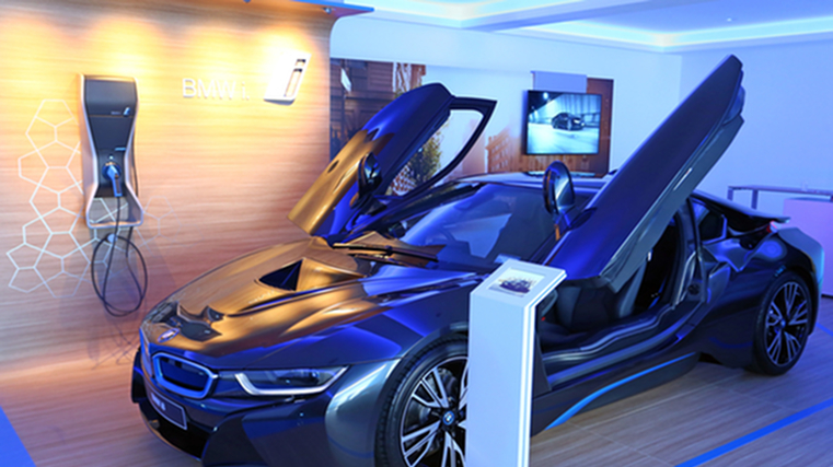 Dealership for BMW i opens