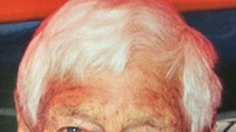 Golden voice of speedway dies