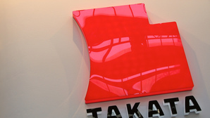 Minister denies airbag request