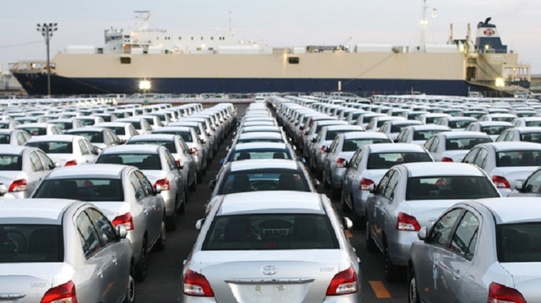 New vehicle registrations steady