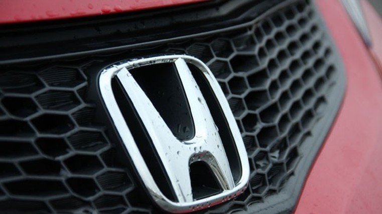 Hundreds of Honda workers protest