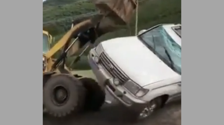 Car turns into runaway after recovery