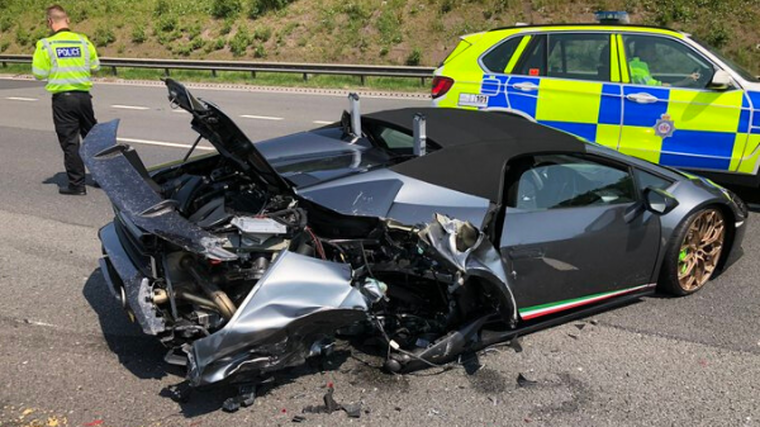 Lamborghini written off within 20 minutes