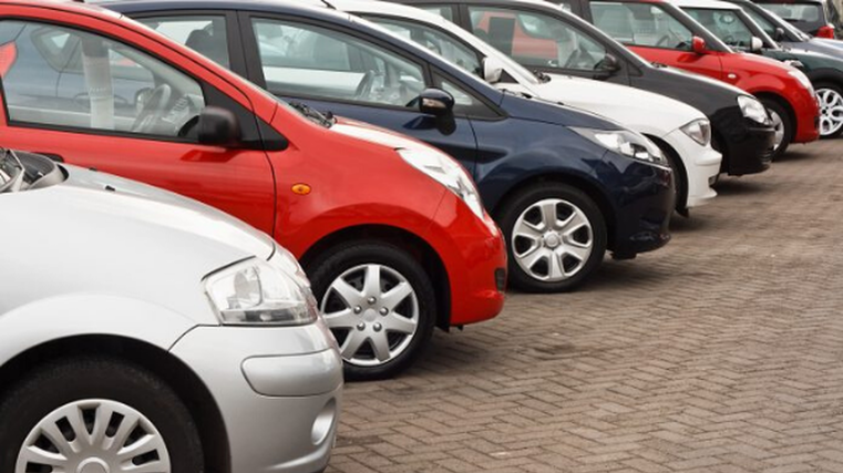 Dealer numbers back in decline