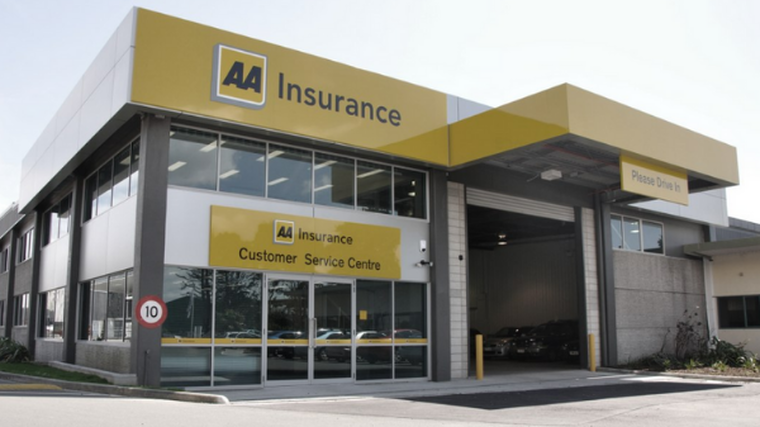 Insurer tops customer experience chart