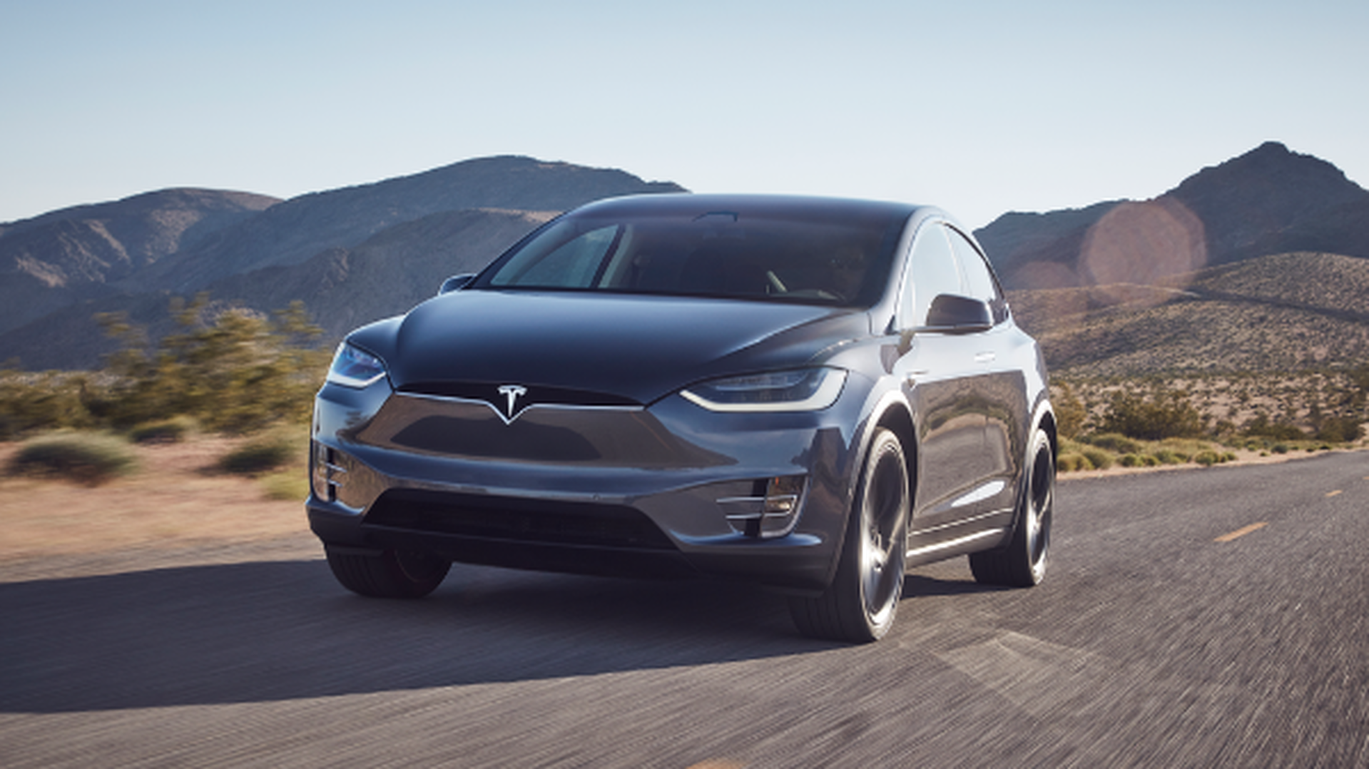 Autofile - News / Tesla bows to recall demand