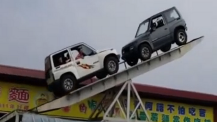 See-saw SUVs wow onlookers