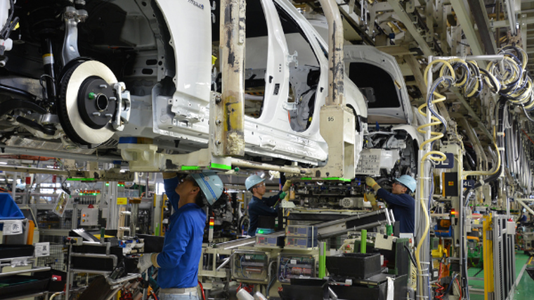 Car production in Japan falls