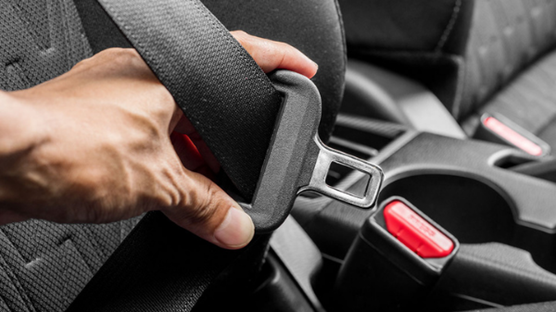 Autofile - News / Companies win right to repair seatbelts