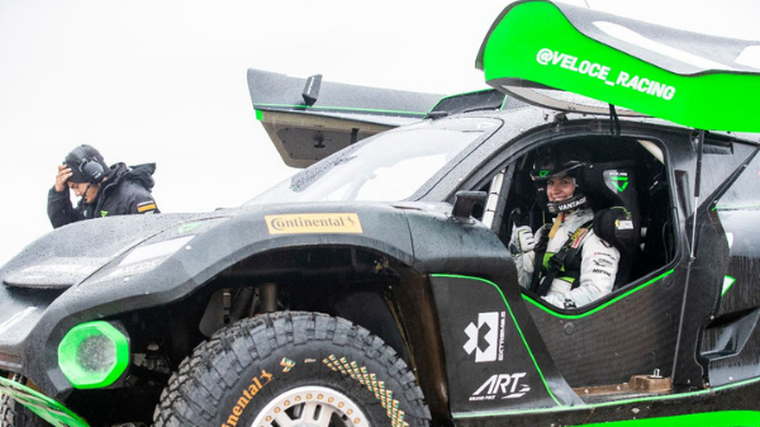 Gilmour impresses on series debut