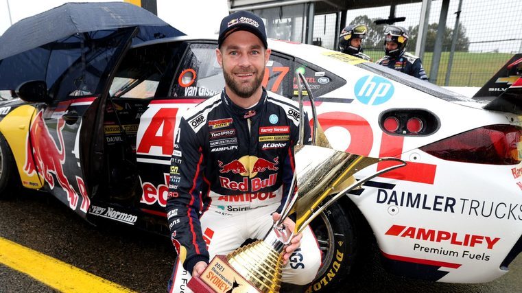 Kiwi wins second Supercars title