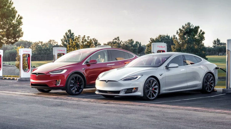 Tesla hits new record