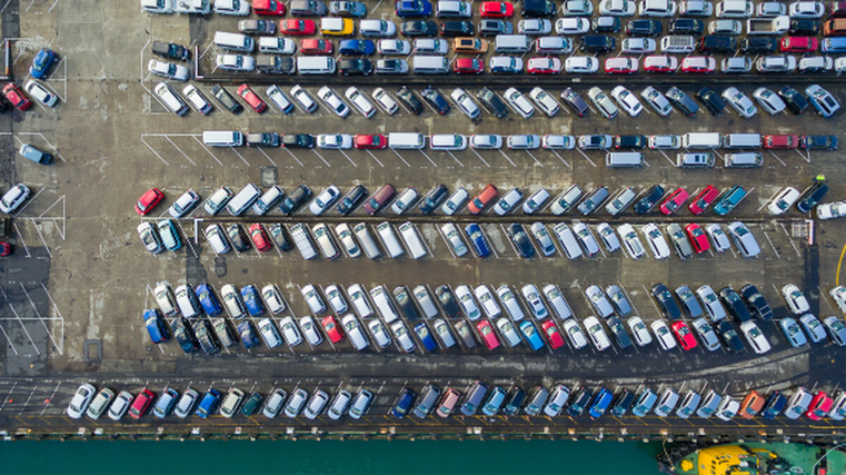 Car activity climbs at port