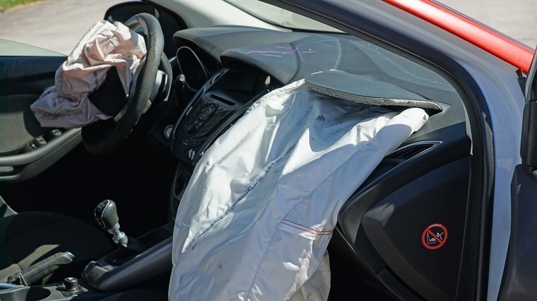 Non-remedied airbags banned