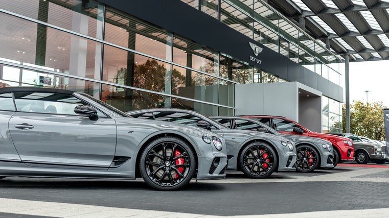 Global boost for marques
