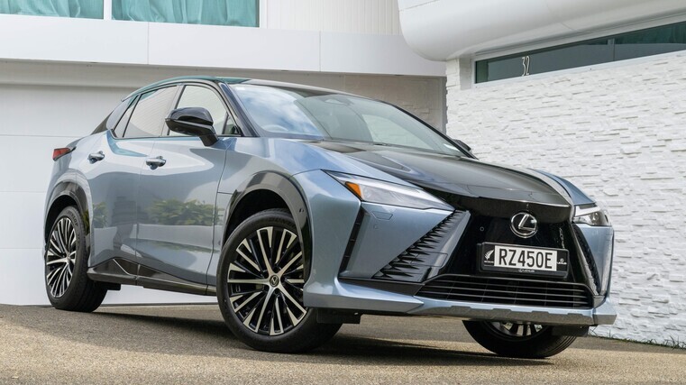 Lexus NZ sets sales record