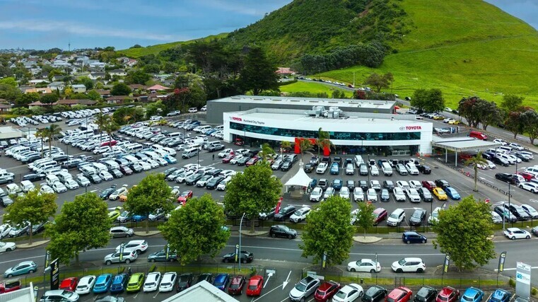 Company supersizes dealership