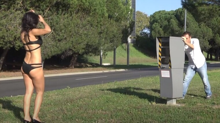 Snapshots with speed cameras