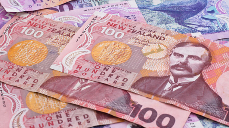 Annual inflation falls