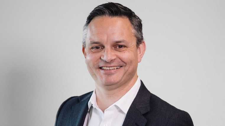 Greens co-leader to resign