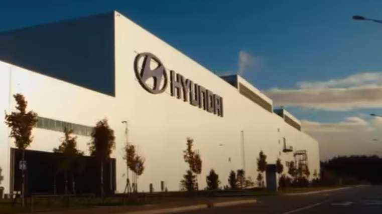 Hyundai sells Russian plants