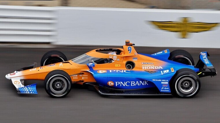 Dixon grabs Indy 500 podium