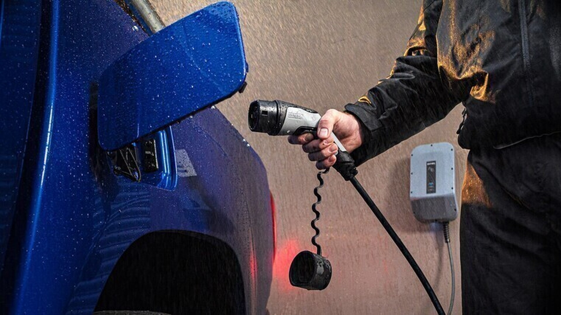 Autofile - News / EV owners flouting RUC rule