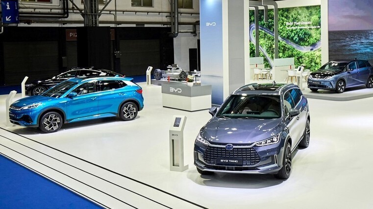 Market hits electric milestone