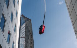 Nissan sets world bungee record