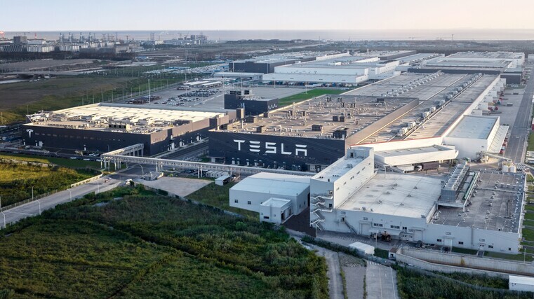 Tesla plant breaks record