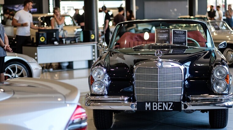 Autofile - News / ‘Tribute to automotive excellence’