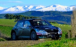 Hunt in rampant rally form