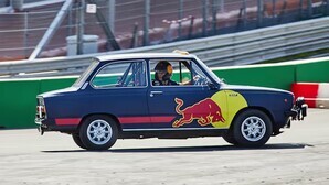 F1 drivers race in reverse