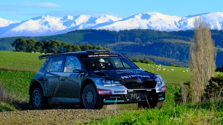 Hunt in rampant rally form