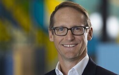 Insurer picks permanent chief