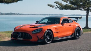 Collectors’ cars fetch $7.6m