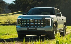 MG reveals ute variants