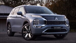 New car sales keep climbing