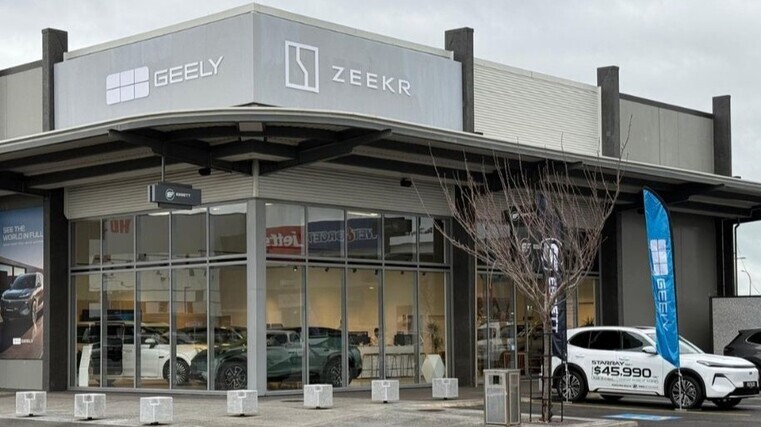 Ebbett launches new store