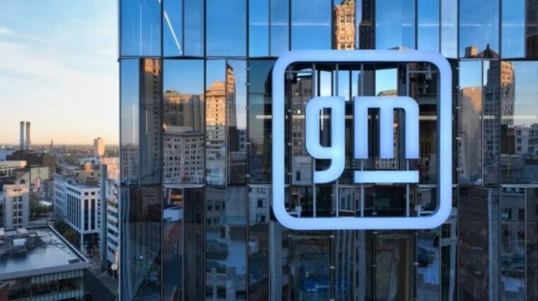 GM pulls back on EVs