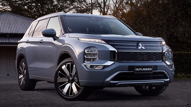 New car sales keep climbing