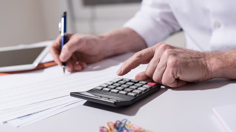 Car loan arrears steady