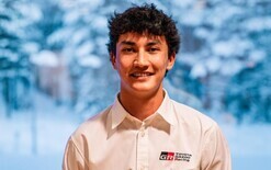 Jones aims for WRC title