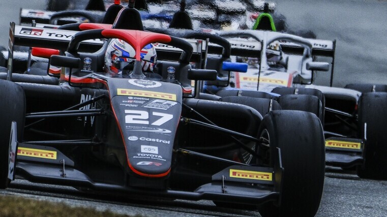 Brit enters title chase