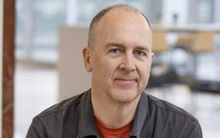 Hands off, eyes free