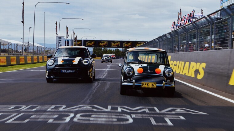 Mini party at Bathurst