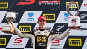 White wins GR86 title